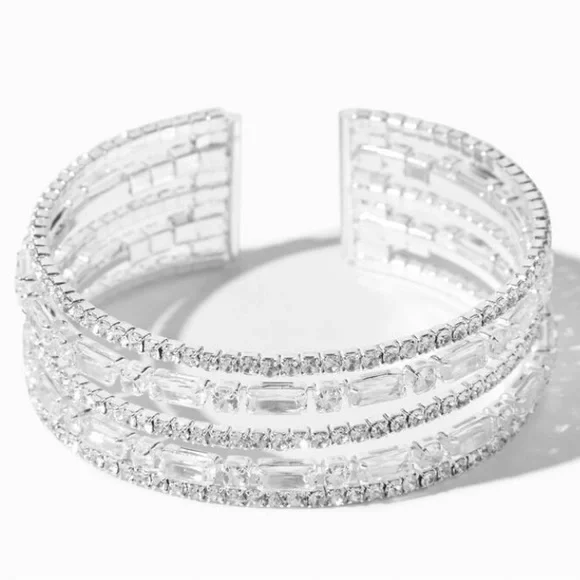 NWT CLAIRE’S ADJUSTABLE BRACELET - Picture 1 of 2